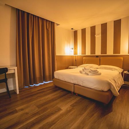 Hotel Continental Реджо-Калабрія Екстер'єр фото